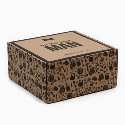 Коробка складная Лучшему мужчине 24*24*12 см 1 шт