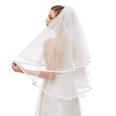 Фата на девичник белая с гребнем 60/80 см 1 шт