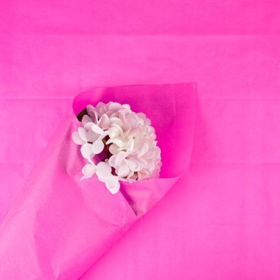 Бумага тишью неоново-розовый 50*66 см 10 листов